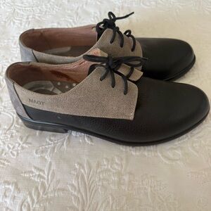NAOT Kedma Black and Gray Lace Up Dress Shoes size 7